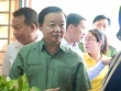 Phó Thủ tướng Trần Hồng Hà hướng dẫn, giải thích cho người dân làm thủ tục đất đai