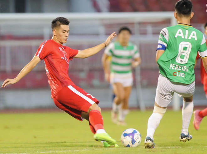 Vừa ra mắt, Tiến Linh đã ghi bàn cho Công an TP.HCM FC - 1