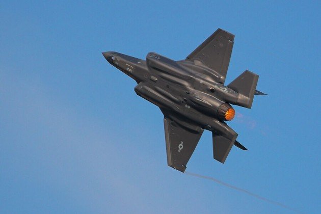 Một thành viên Liên minh châu Âu hủy mua máy bay tàng hình F-35 của Mỹ - 1