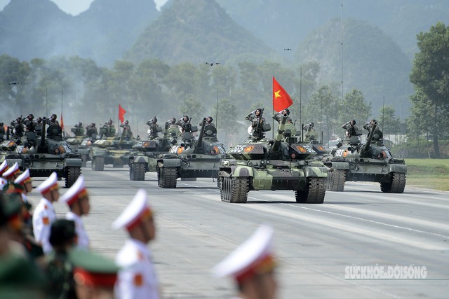 Quang cảnh buổi tổng hợp luyện diễu binh, diễu hành lần thứ 2. Ảnh: Tuấn Anh.
