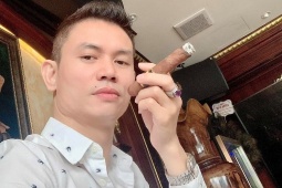 Đại gia Tùng Vàng chuyên buôn điện thoại, đồng hồ triệu đô nổi tiếng Hà Thành kiếm tiền từ đâu?
