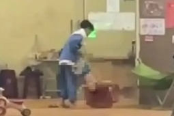 Vụ bé trai bị ném xuống nền bê tông: Người mẹ làm đơn bãi nại