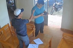 Báo cáo nhanh vụ trạm trưởng bảo vệ rừng bị đe dọa ngay tại trụ sở