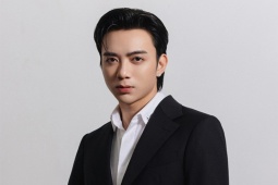 SOOBIN và Hòa Minzy mang âm nhạc Việt thăng hoa trên sân khấu 8Wonder 2025 cùng DJ Snake, DPR Ian, J Balvin