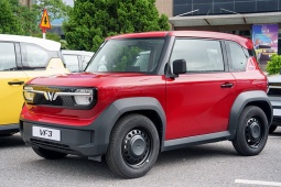 Giá xe điện VinFast VF 3 niêm yết và lăn bánh tháng 8/2025