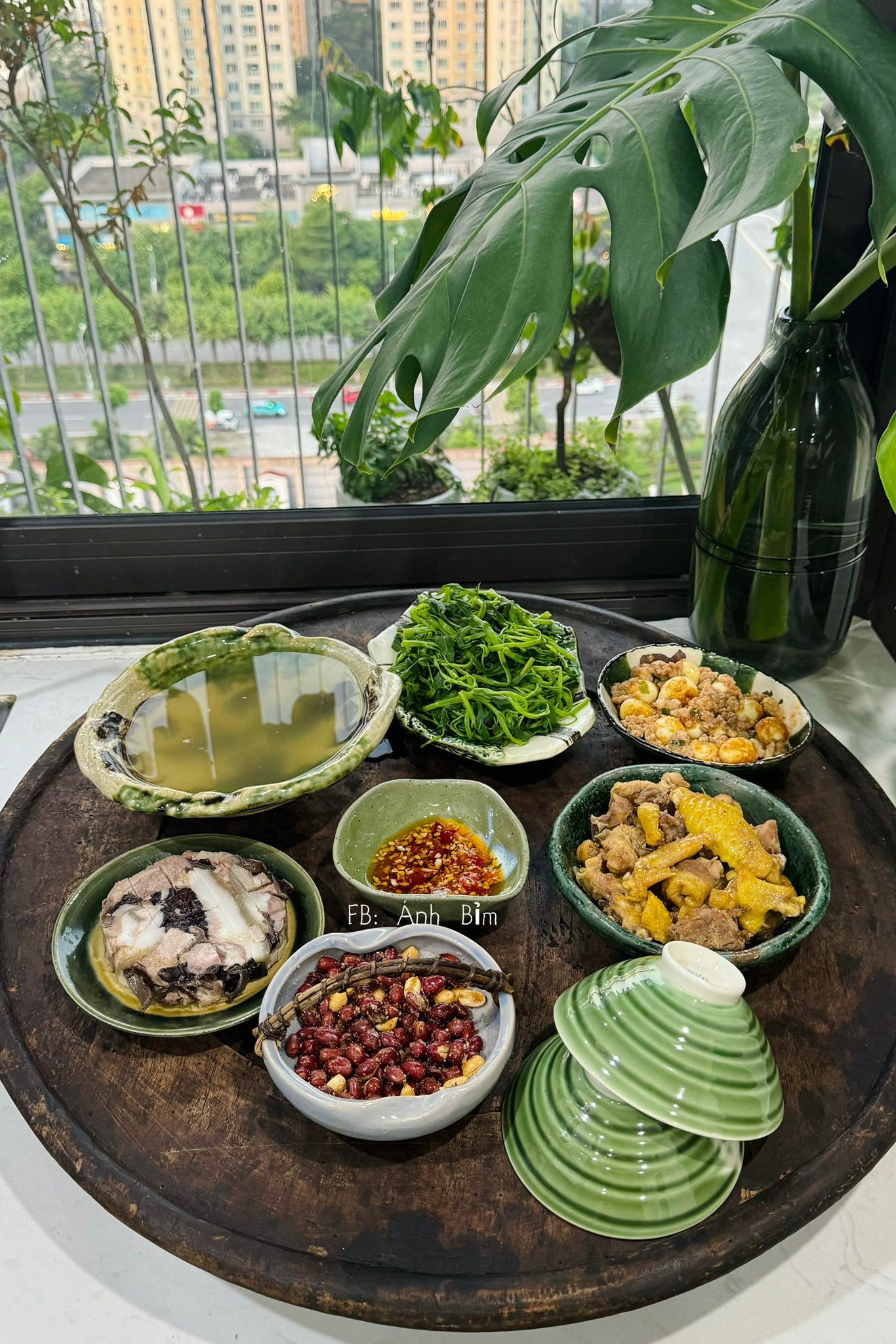 Giò xào - Gà rang - Thịt băm trứng cút - Rau muống luộc - Lạc rang 