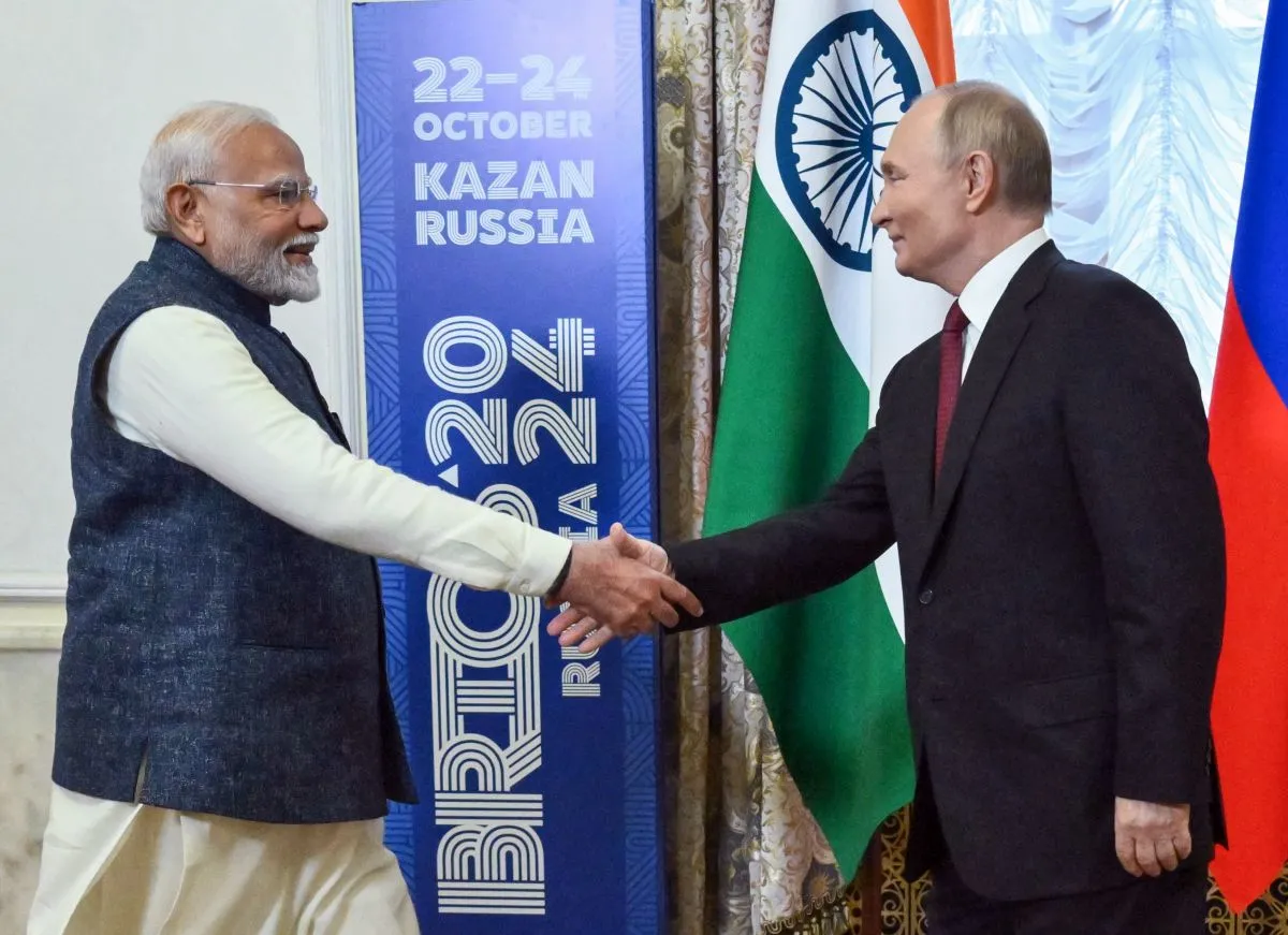 Tổng thống Nga Vladimir Putin gặp Thủ tướng Ấn Độ Narendra Modi tại hội nghị thượng đỉnh BRICS ở thành phố Kazan, Nga vào tháng 10/2024. Ảnh: Rediff.