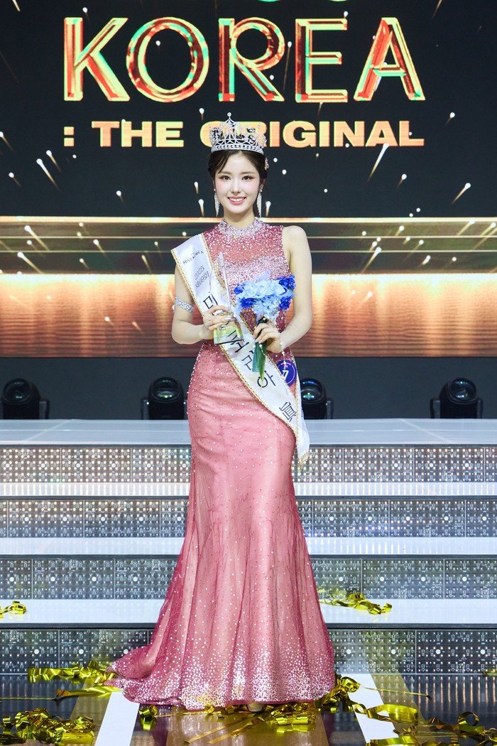 Jung Yeon Woo đăng quang Hoa hậu Hàn Quốc 2025.