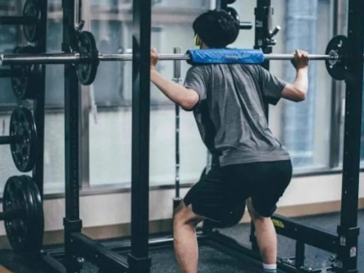 Uống protein hằng ngày để tăng cơ, chàng trai nhập viện chỉ sau 15 ngày