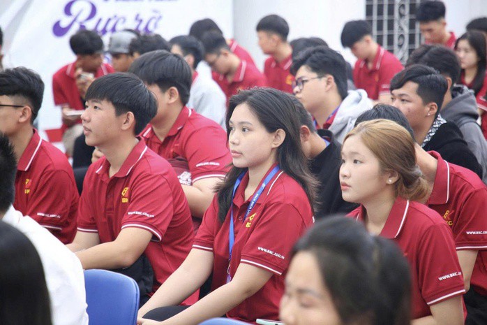 Tân sinh viên nhập học sớm tại Trường CĐ Bách khoa Sài Gòn