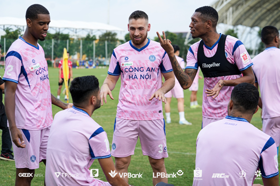 Nhiều ngoại binh nổi tiếng đang quy tụ về sân chơi V-League 2025-2026. (Ảnh: CLB CAHN)