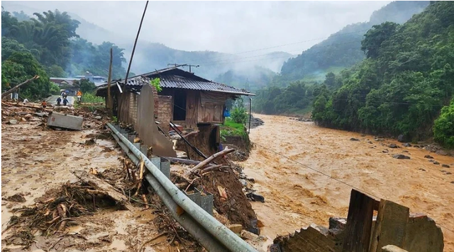 Nhiều tỉnh Trung Bộ có nguy cơ cao xảy ra lũ quét, sạt lở đất.