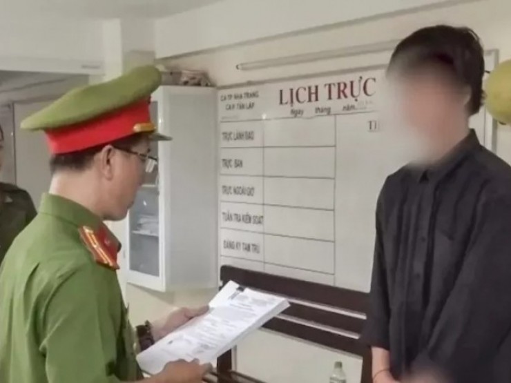 Tạm giữ hình sự thanh niên ngoại quốc tấn công 1 cán bộ CSGT