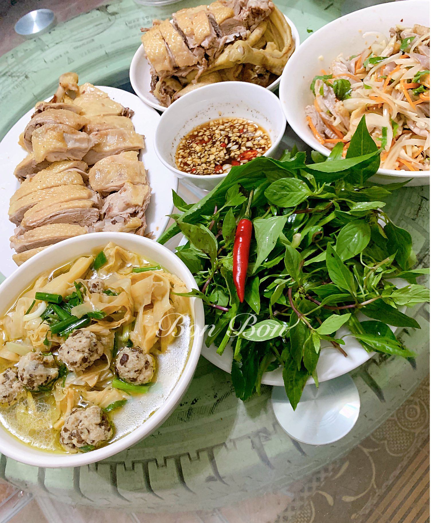 Canh măng mọc - Vịt luộc - Nộm vịt