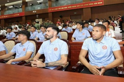 Ngoại binh triệu đô chính thức ra mắt, CLB Công an TP.HCM gây "sốt" V-League 2025/26