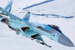 Thế giới - Nga điều Su-35 yểm trợ phi đội ném bom áp đảo bầu trời Ukraine