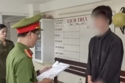 Tin tức trong ngày - Tạm giữ hình sự thanh niên ngoại quốc tấn công 1 cán bộ CSGT