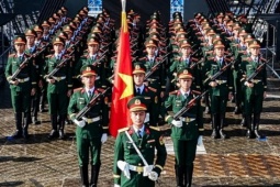 Giải trí - Đội hình tham dự duyệt binh tại Quảng trường Đỏ luyện tập cho concert Quốc gia "Tổ quốc trong tim"