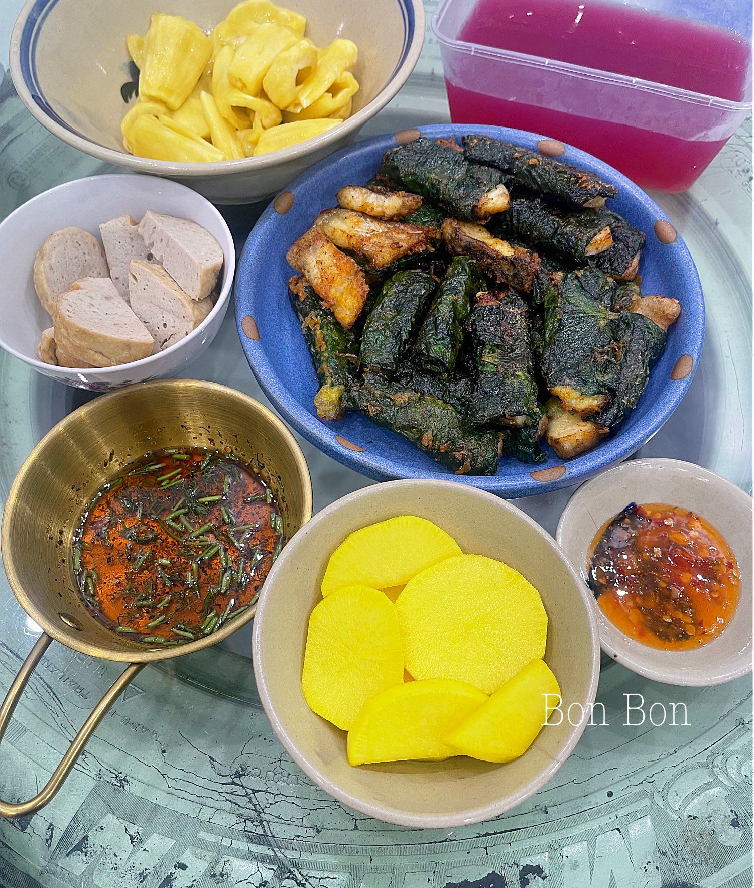 Cá chiên lá lốt - Củ cải muối - Chả