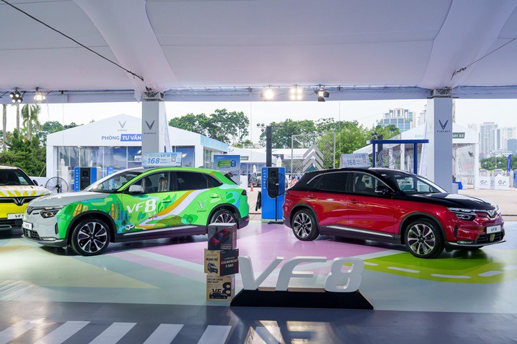 VinFast của tỷ phú Phạm Nhật Vượng mạnh tay ưu đãi cho khách hàng chuyển sang sử dụng xe điện - Ảnh VinFast
