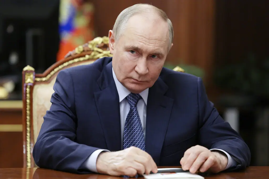 Tổng thống Nga Vladimir Putin có thể coi cuộc gặp với ông Trump tạo cơ sở để Moscow hoàn thành mục tiêu trong xung đột ở Ukraine. Ảnh: NYT.