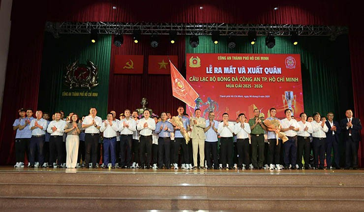 Ngoại binh triệu đô chính thức ra mắt, CLB Công an TP.HCM gây "sốt" V-League 2025/26 - 5