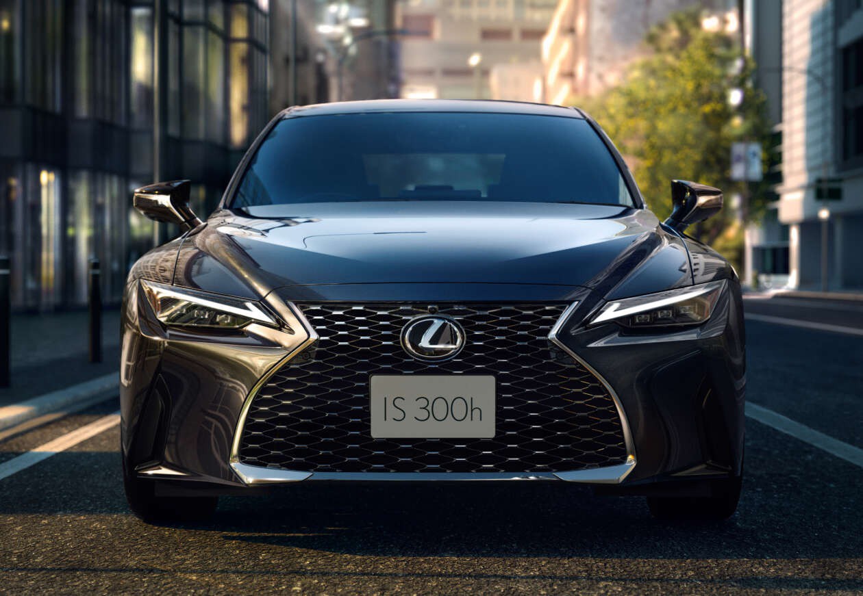 Lexus IS có thêm phiên bản đặc biệt Mode Black IV - 2