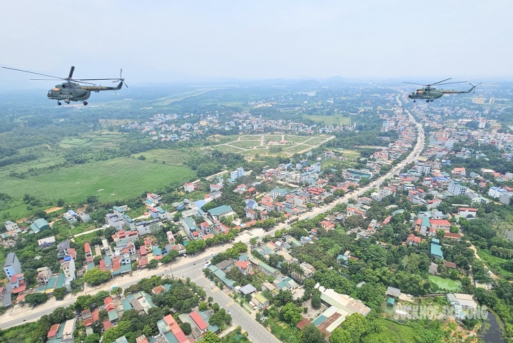 Làng mạc xen kẽ đô thị mới, rừng cây cạnh khu công nghệ cao. Tất cả đều thấm đẫm sắc xanh thanh bình và tràn đầy sức sống.