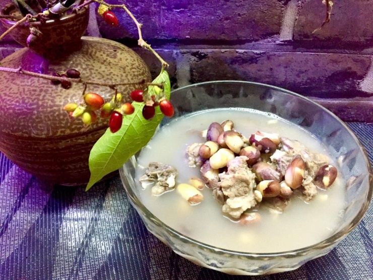 Canh hạt mít nấu xương sườn. Ảnh: NVC