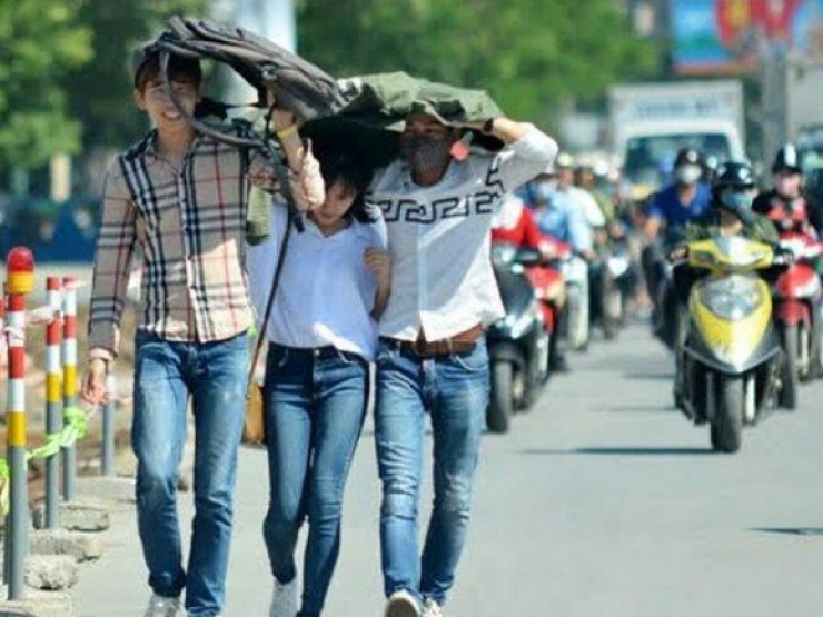 Bắc và Trung Bộ nắng nóng gay gắt
