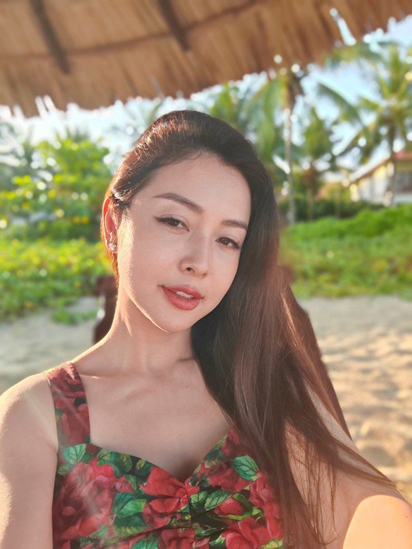 Hoa hậu 4 con: Cuộc sống viên mãn, sang chảnh, U40 vẫn khiến chồng 2 say đắm - 6