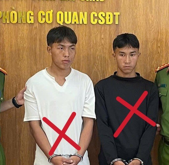 Giàng A Nủ và Giang A Do bị bắt để điều tra về hành vi quan hệ với 2 bé gái. Ảnh: Công an cung cấp