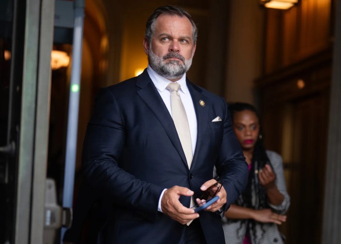 Bạn trai cũ của Lindsey, Cory Mills. Ảnh: People