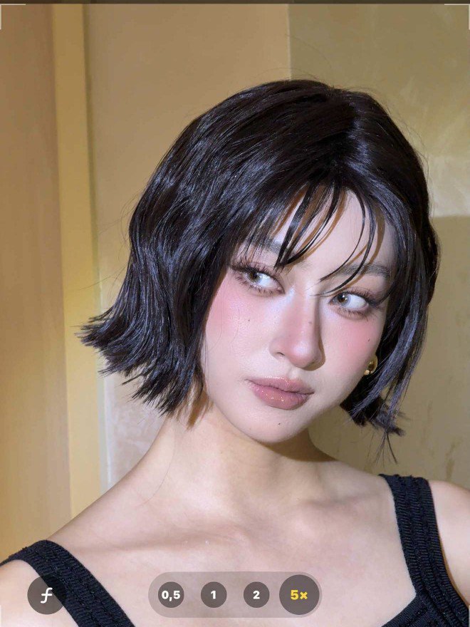 Hình ảnh khác lạ của Hoa hậu Lương Thùy Linh sau 6 năm đăng quang - 1