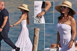 Lauren Sanchez khoe đồng hồ cưới 305.000 USD