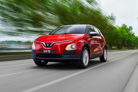 Giá xe VinFast VF 5 niêm yết và lăn bánh tháng 8/2025