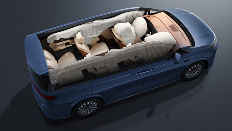 Thêm mẫu xe MPV mới về VN, KIA Carnival thêm đối thủ mới - 4