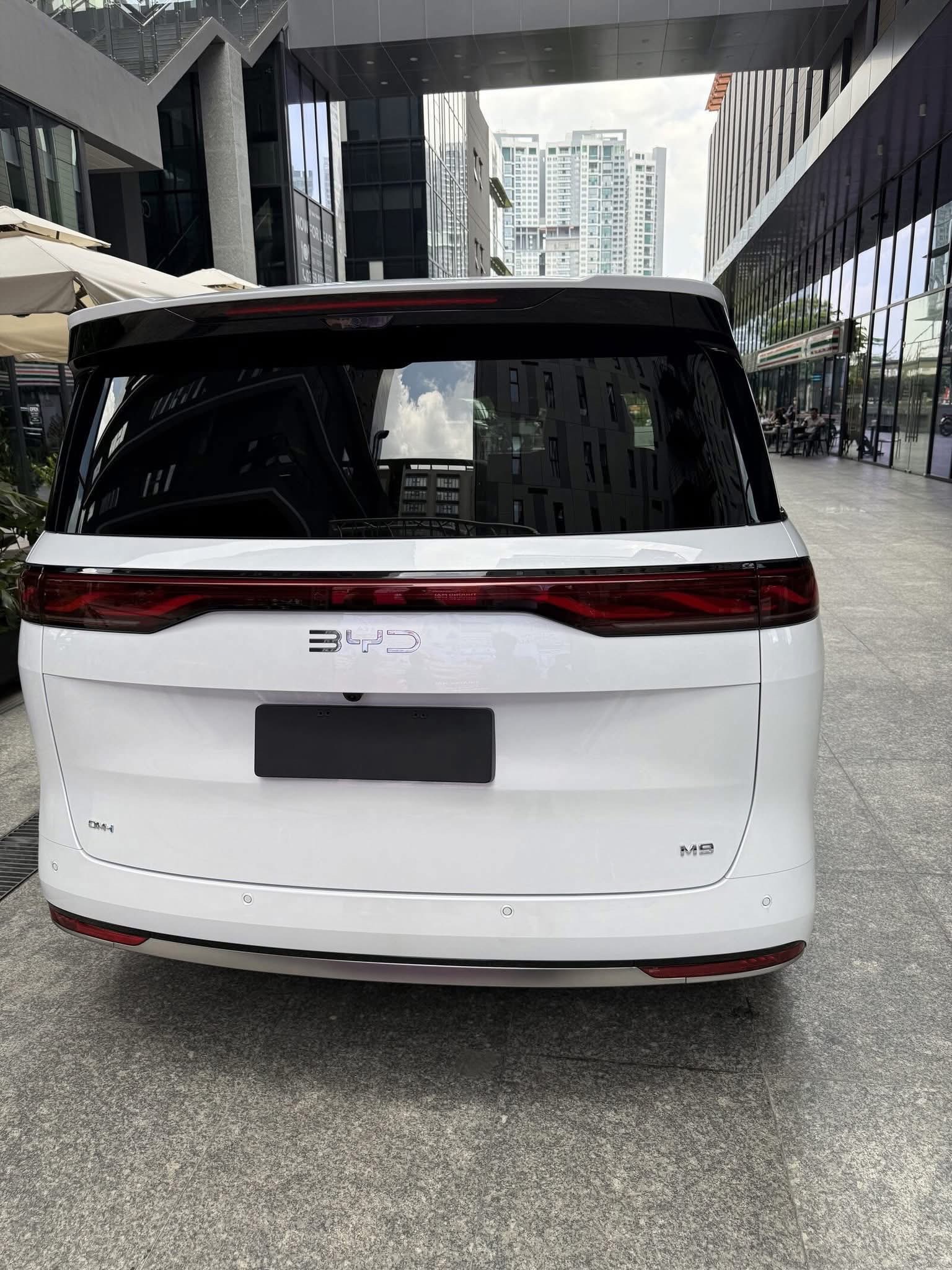 Thêm mẫu xe MPV mới về VN, KIA Carnival thêm đối thủ mới - 3