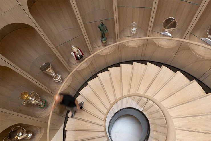 MU đại tu Carrington ngốn 1763 tỷ đồng, tỷ phú Ratcliffe "nghe lời" Ronaldo - 5