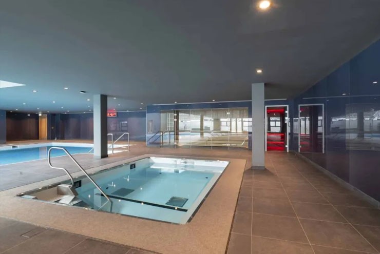 MU đại tu Carrington ngốn 1763 tỷ đồng, tỷ phú Ratcliffe "nghe lời" Ronaldo - 2