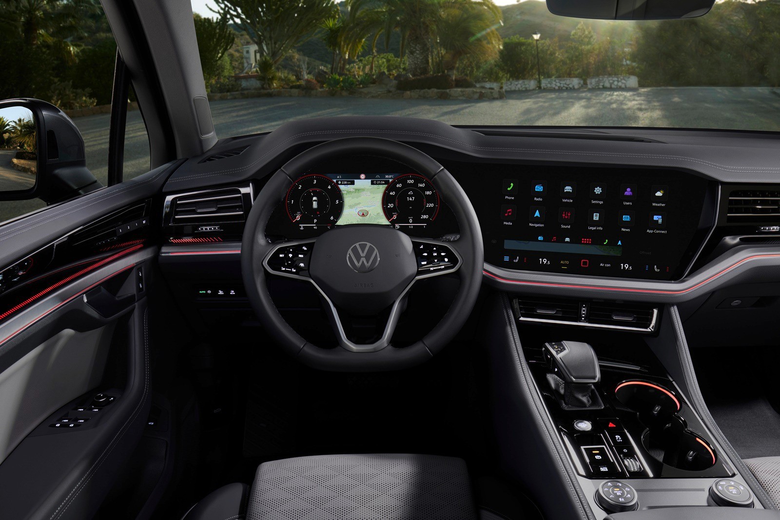 Volkswagen Touareg bản nâng cấp ra mắt thị trường Việt, giá hơn 3 tỷ đồng - 8