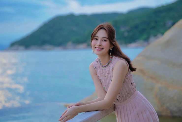 Hoa hậu Đặng Thu Thảo lọt Top 100 gương mặt đẹp nhất châu Á.