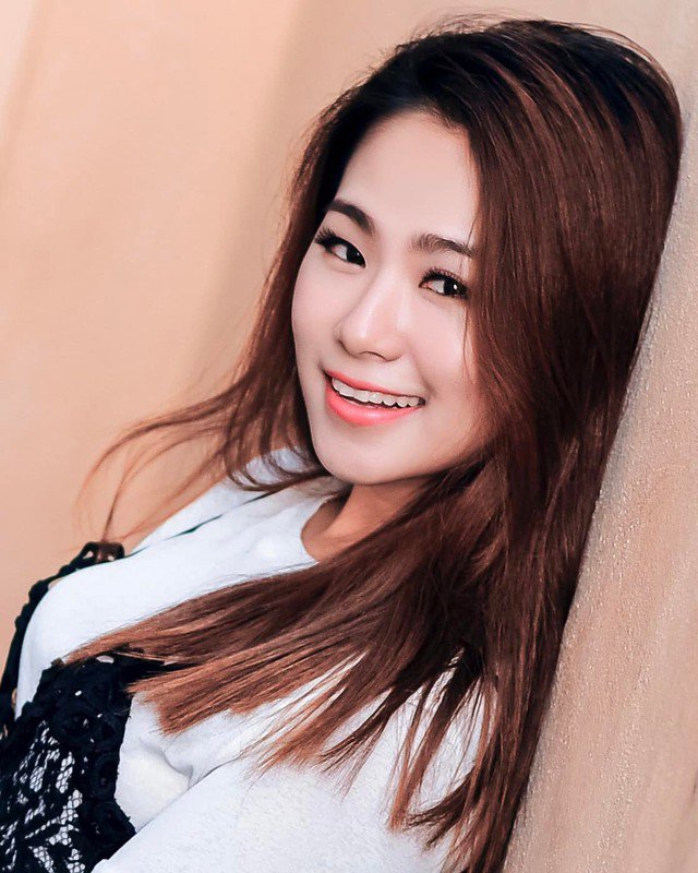 Lương Bích Hữu được khán giả thế hệ 8X yêu mến bởi nhiều ca khúc nhạc trẻ dễ nghe.