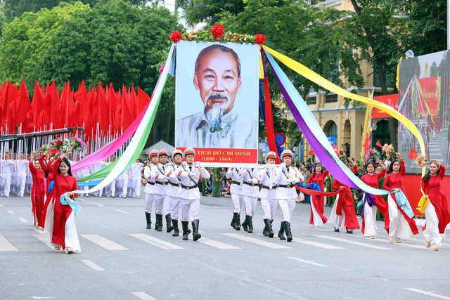 Công an TP Hà Nội tổ chức "Ngày hội vì Thủ đô bình yên" với màn diễu binh, diễu hành hoành tráng