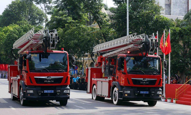 Xe thang hiện của lực lượng phòng cháy chữa cháy