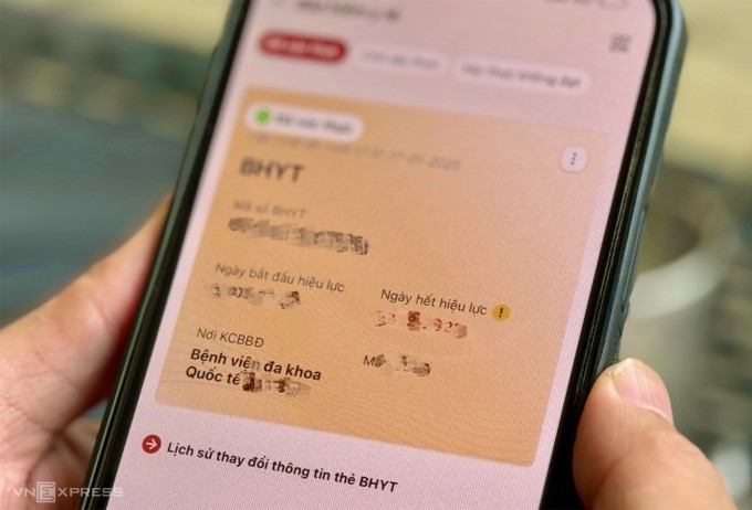 Thẻ BHYT bản điện tử của một người dùng đã được cập nhật trên VNeID mức độ 2, có thể dùng thay thế thẻ giấy khi đi khám chữa bệnh BHYT. Ảnh: Hồng Chiêu