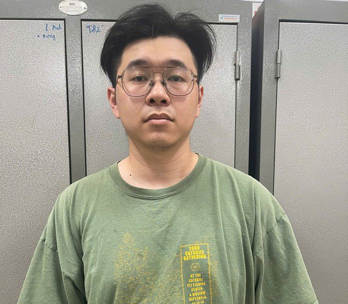 Đặng Chí Thành tại cơ quan công an. Ảnh: Công an Hà Nội