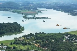 Tin tức trong ngày - 10 trực thăng quân sự hợp luyện diễu binh theo đội hình nào?