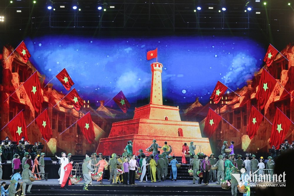 Chương trình không chỉ là một đêm nghệ thuật, mà còn là hành trình cảm xúc, khơi dậy niềm tự hào dân tộc và ý chí vươn lên trong mỗi người Việt Nam hôm nay.