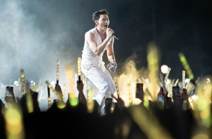 Trúc Nhân, Hiếu Thứ Hai khuấy động sân khấu 'Thanh xuân rực rỡ' - 5